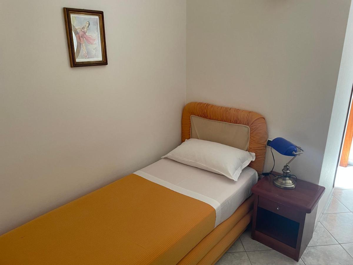 Hotel Il Cinghialetto à Fonni Extérieur photo