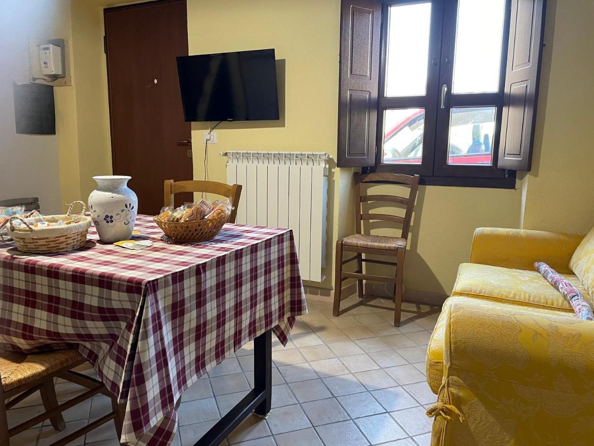 Hotel Il Cinghialetto à Fonni Extérieur photo