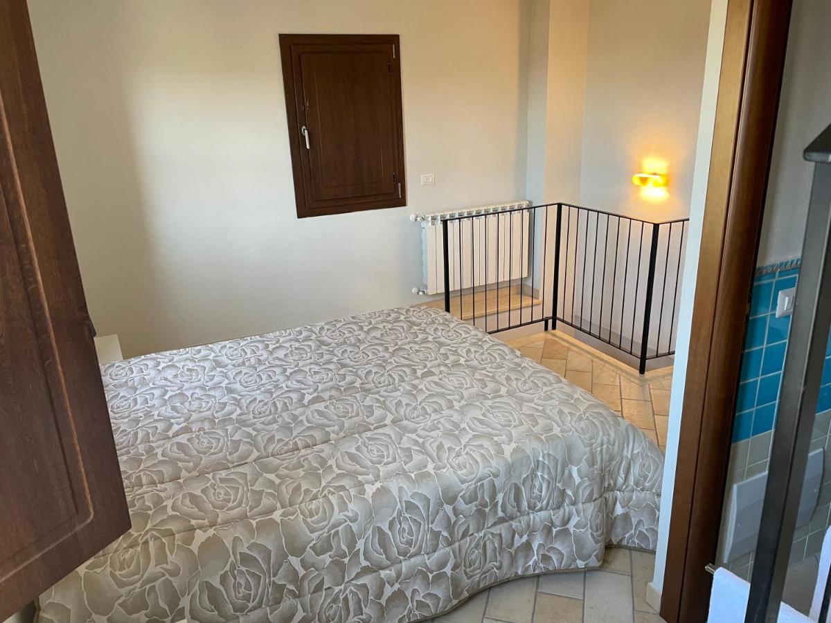 Hotel Il Cinghialetto à Fonni Extérieur photo